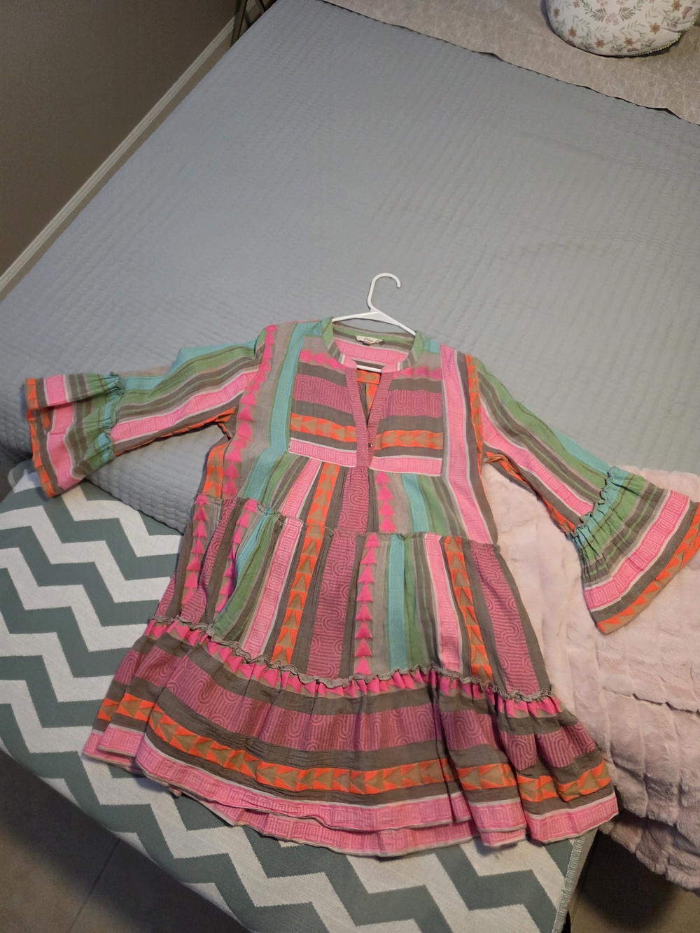 Elan Boho Tiered Geometric Mini Dress Colorful Bell Sleeve Size L - Picture 2 of 6